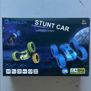 Double-Sided Stunt Car